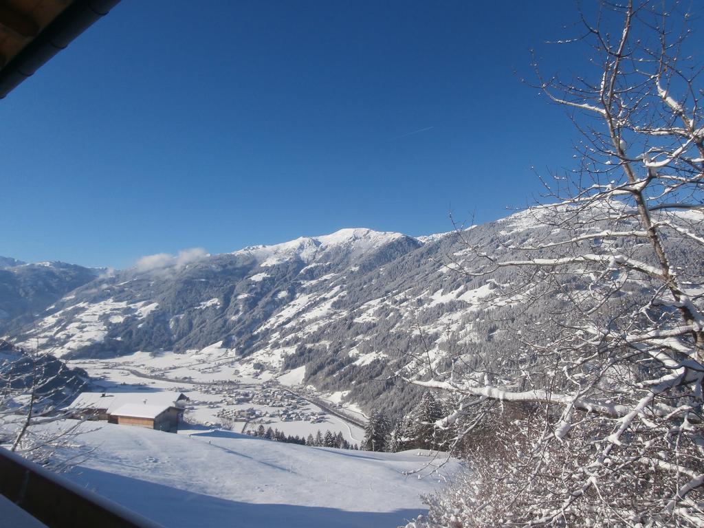 Apartament Landhaus Claudia Zell am Ziller Zewnętrze zdjęcie